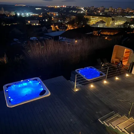 아파트 Airport Luxury &