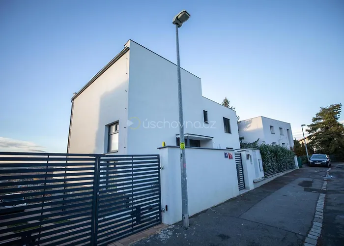 Appartement Airport Luxury & *