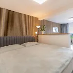 Appartement Airport Luxury & Praag